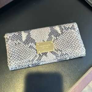 Michael Kors wallet
